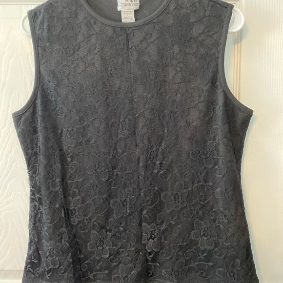 Black sleeveless lace overlay top - Picture 3 of 4